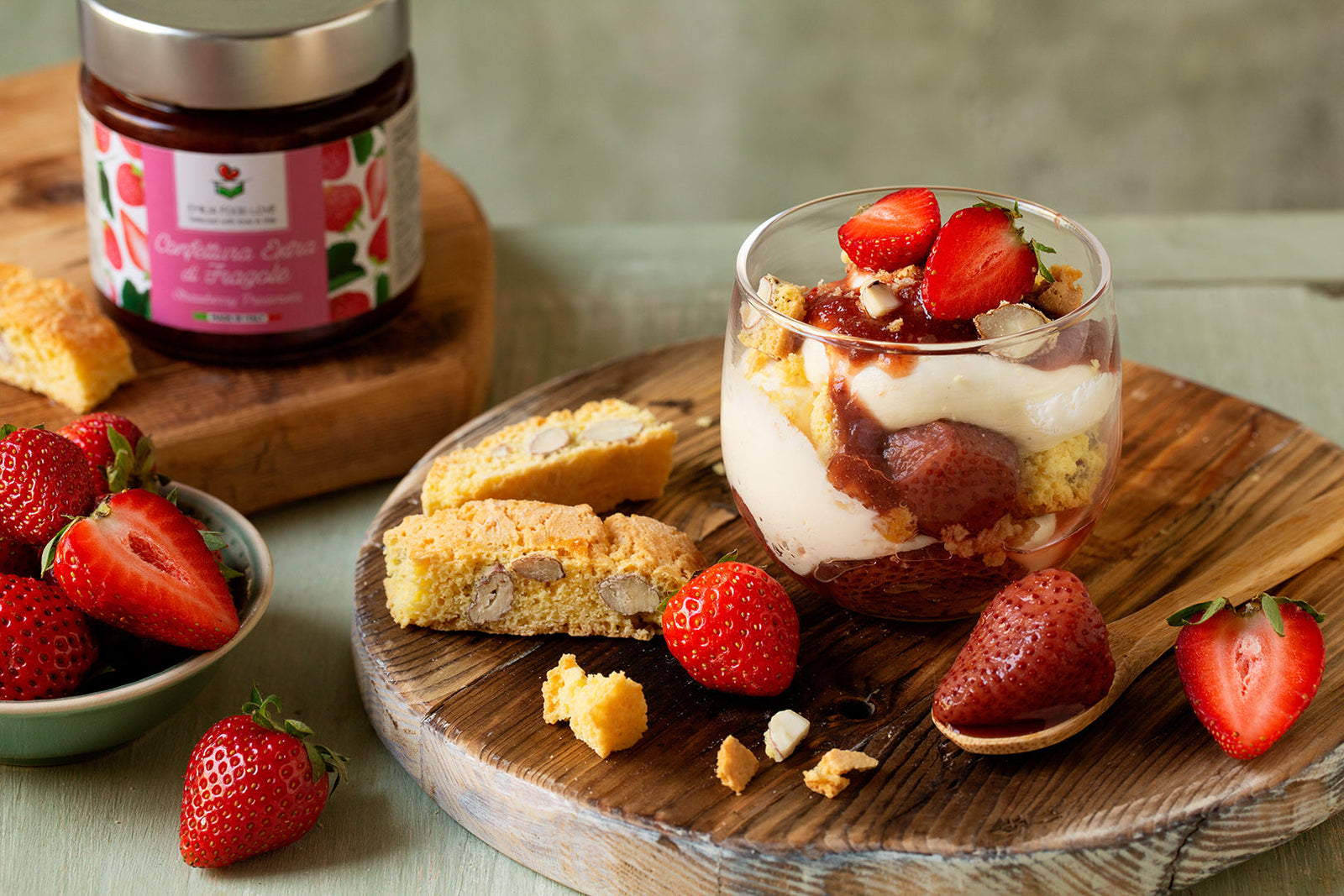 Strawberry TIRAMISU
